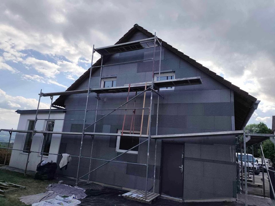 0bda7601-40cc-4fd3-8bb7-cc723a42b5f2