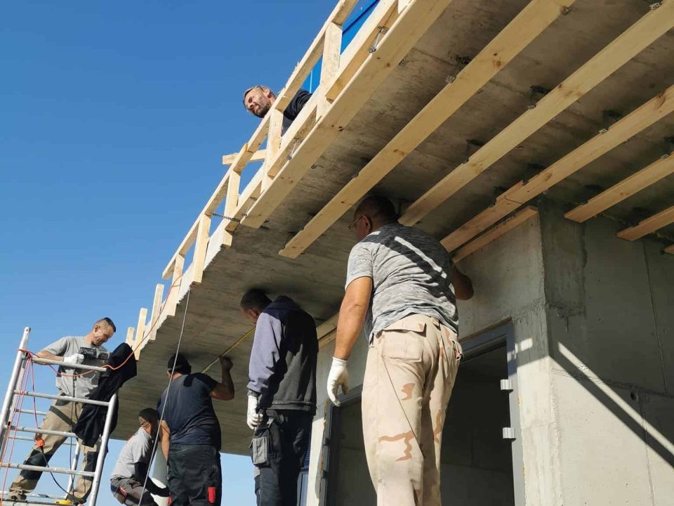 334904103_216079451099563_3119773060861200780_n