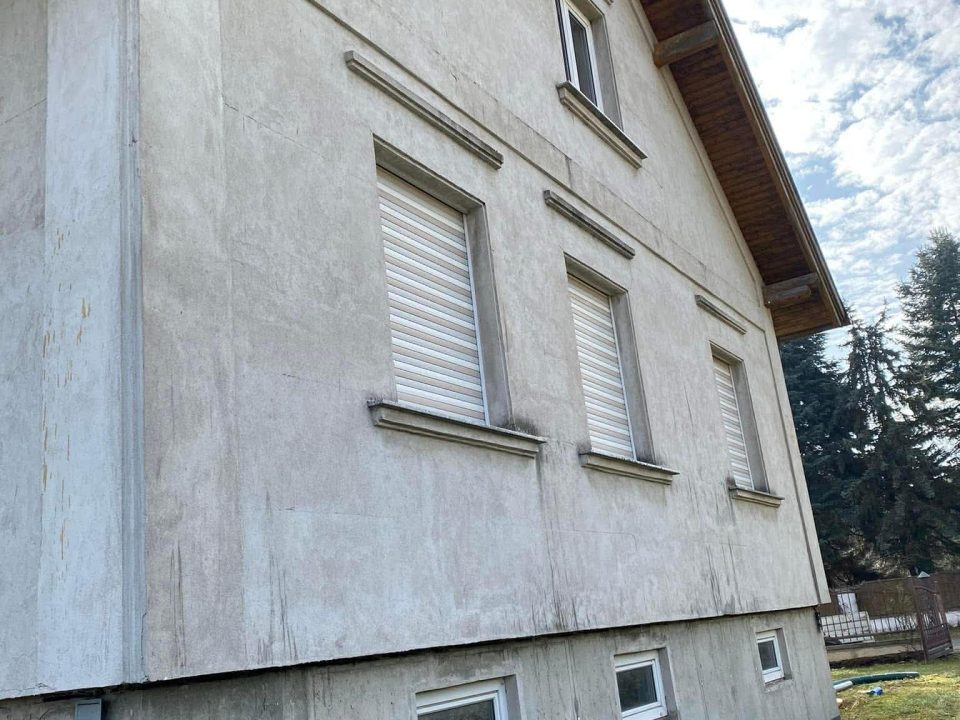 51dbd74a-1177-428b-8f42-b120291f7075