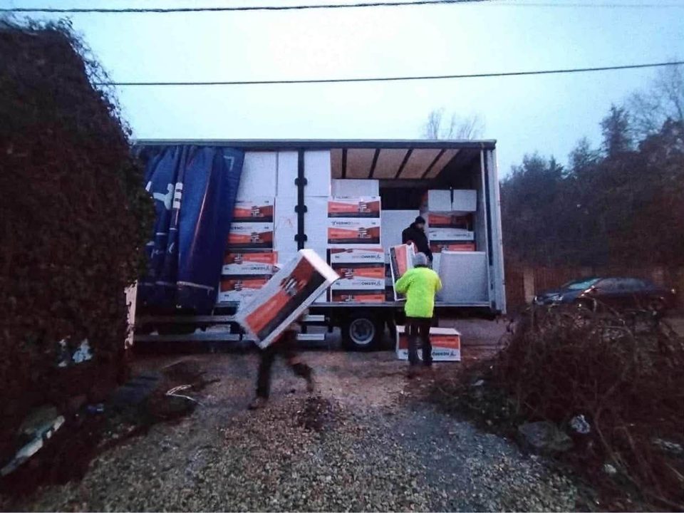 5f71d7e2-3ad6-40a0-9875-23f664a15ff0