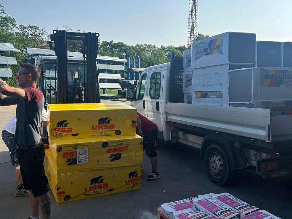 8164423a-921d-4b30-b472-613a7f516b80