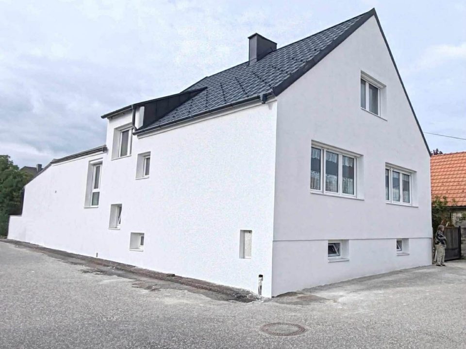 9f4e5820-2c73-49ed-ba10-7860b77d3ead