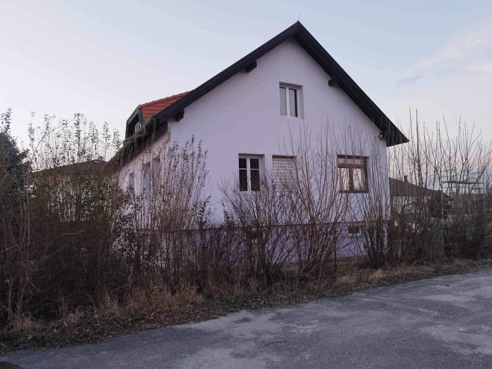 cf60121c-132b-418c-a714-d53fd627850c