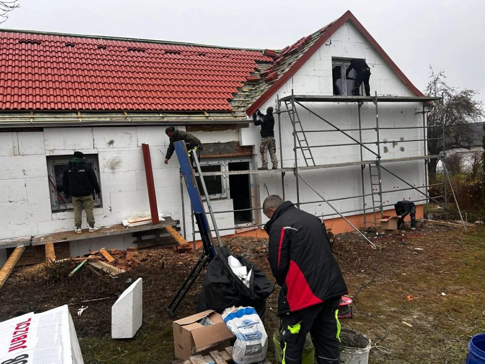 ec597399-bbf3-4d45-b574-d6e7ab7dcd68